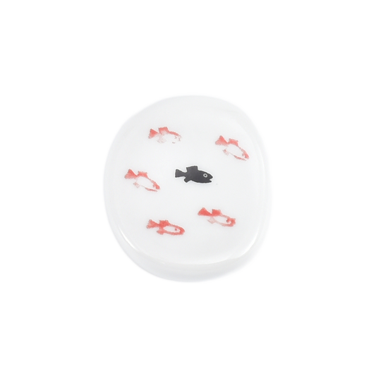 箸置　スイミー