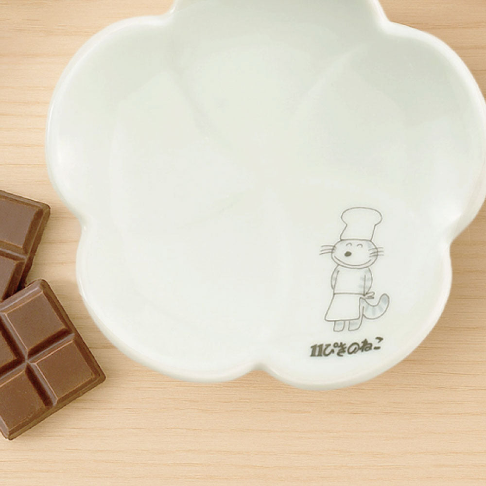 梅小皿 11ぴきのねこ ホワイト - PICPO